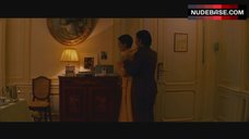 9. Natalie Portman Shows Butt – Hotel Chevalier