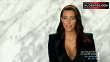 6. Kim Kardashian West Underwear Scene – Keeping Up With The Kardashians