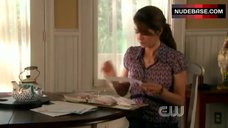 3. Lindsey Shaw Jiggling Boobs – Aliens In America