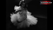 9. Greta Garbo Nip Slip – Grand Hotel