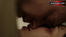 4. Aure Atika Sex Video – The Night Manager