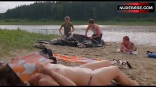 6. Vj Kewl Sunbathing Topless – Lake Placid 2