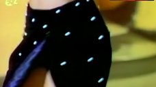 4. Blanca Guerra Hot Dance – Violeta