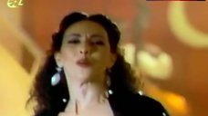 5. Blanca Guerra Hot Dance – Violeta