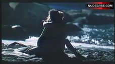 5. Sabrina Ferilli Shows Breasts on Beach – Ferie D'Agosto