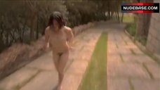 1. Andrea Edmondson Running Nude – The Pet
