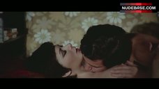 3. Edwige Fenech Lying Nude on Bed – Strip Nude For Your Killer