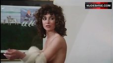 10. Manouk Van Der Meulen Topless Scene – Moord In Extase