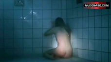 Ann-Kathrin Kramer Nude in Shower Room – Auf Schmalem Grat
