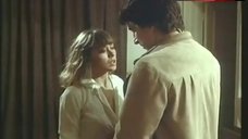1. Jenny Agutter Shows Tits – Sweet William