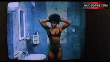 1. Carmen Russo Nude in Shower – Lady Football