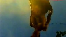 1. Renata Dancewicz Nude Swimming – Der Teufel Und Die Jungfrau