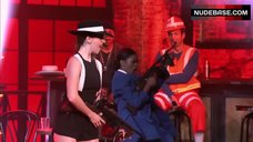 5. Alison Brie Hot on Stage – Lip Sync Battle