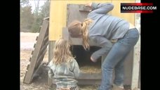 1. Jennifer Lawrence Butt Crack – Winter'S Bone