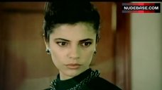 1. Maribel Verdu Shows Butt – El Beso Del Sueno