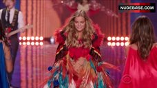 10. Adriana Lima Shows Shine Lingerie – The Victoria'S Secret Fashion Show 2014