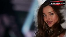 9. Miranda Kerr in Lingerie with Angel Wings – The Victoria'S Secret Fashion Show 2012
