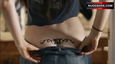 7. Jillian Murray Shows Butt Crack – Forget Me Not