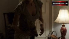 Gillian Anderson Cleavage – The Fall