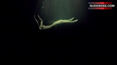 Gillian Anderson Full Nude Underwater – Hannibal