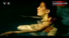 10. Barbara Rudnik Naked in Swimming Pool – Tausend Augen