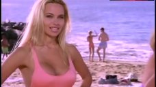 Pamela Anderson Hot at the Beach – Baywatch