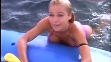 Pamela Anderson Bikini Scene – Baywatch