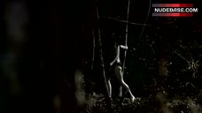 1. Erica Leerhsen Topless Scene – Blair Witch 2