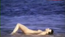 3. Tina Sportolaro Full Naked on Beach – Femmes