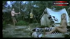 10. Pamela Tifin Bare Breasts ans Ass – Il Vichingo Venuto Dal Sud