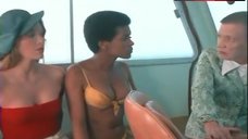5. Jeannie Bell Hot in Bikini – Policewomen
