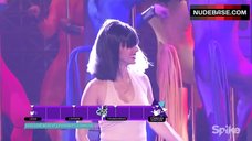 3. Olivia Munn Hot On Stage – Lip Sync Battle