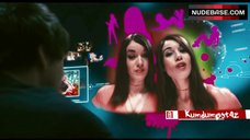 6. Jade Ramsey Flashes Breasts – Gamer