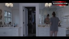 10. Amy Landecker Flashes Nude Ass – Transparent