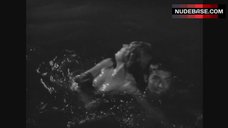 13. Fay Wray Nip Slip in Lake – King Kong