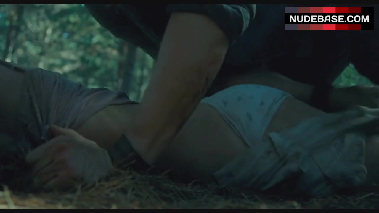 Sara Paxton Rape Scene in Forest â€“ The Last House On The Left (2:51) |  NudeBase.com