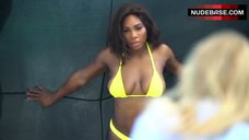 6. Serena Williams Posing in Hot Bikini – Sports Illustrated: Swimsuit 2017