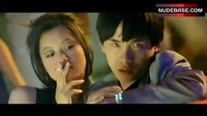 5. Jennifer Wong Bare Pokies in Lesbian Scene – Romeo Must Die