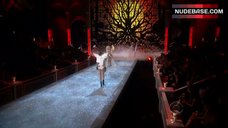 1. Candice Swanepoel Lingerie Scene – The Victoria'S Secret Fashion Show 2011