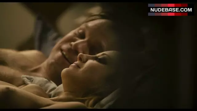 Andrea Riseborough bilan porno video