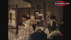 4. Vivien Leigh Cleavage – Gone With The Wind