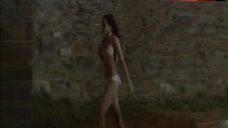 Kasia Smutniak Nude on Street – Nelle Tue Mani