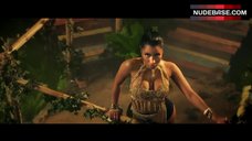1. Nicki Minaj Shows Butt in Thong – Anaconda