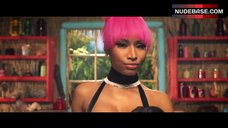 8. Nicki Minaj Shows Butt in Thong – Anaconda