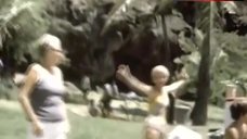 2. Florence Henderson Bikini Scene – Brady Home Movies