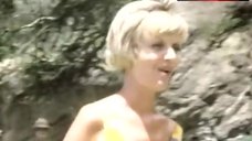 7. Florence Henderson Bikini Scene – Brady Home Movies