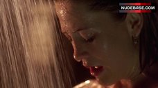 7. Kelly Rowan Nude under Shower – Candyman: Farewell To The Flesh