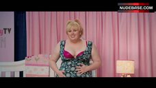 6. Rebel Wilson Flashes Lingerie – What To Expect When You'Re Expecting