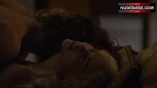 Emilia Clarke Intim Scene – Game Of Thrones
