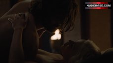 9. Emilia Clarke Intim Scene – Game Of Thrones